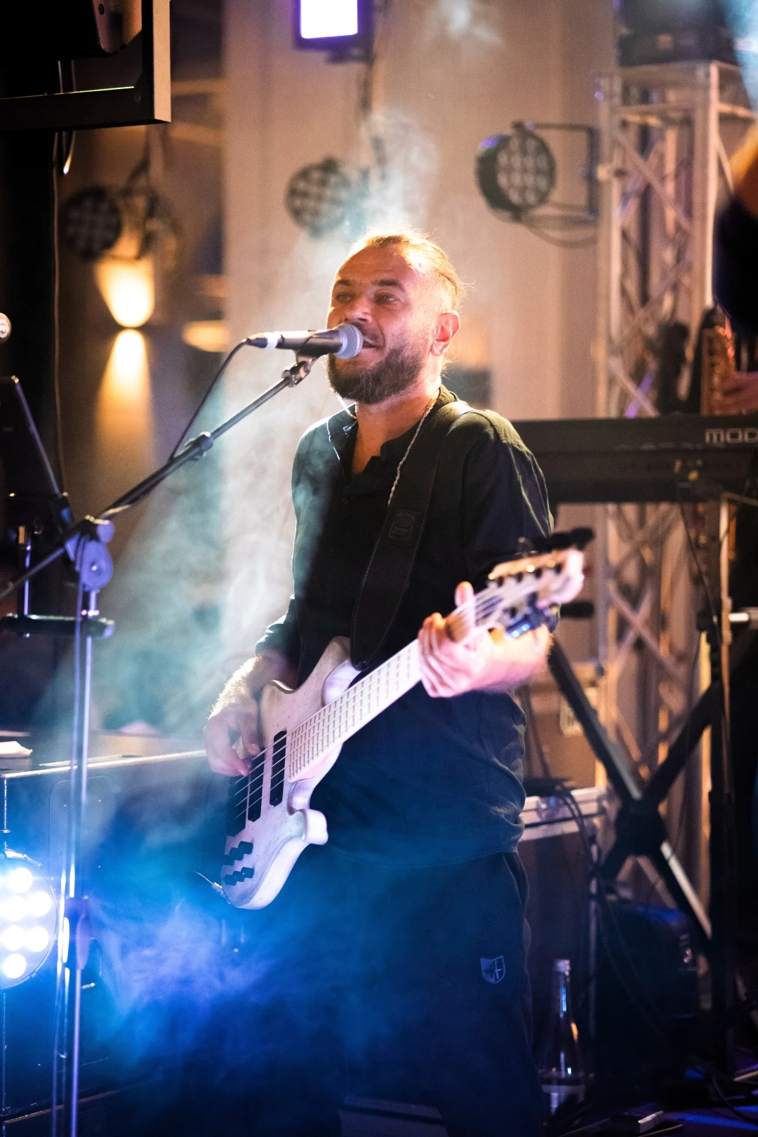 Cristi - bass și voce